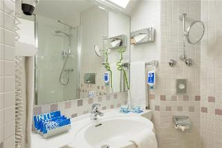 photo-1