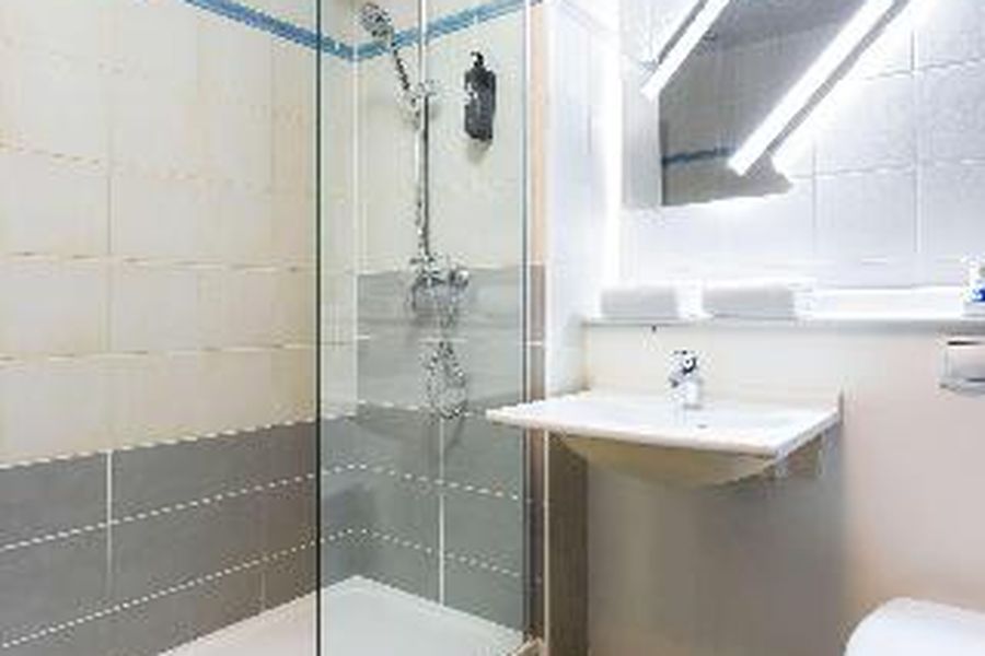 photo-1