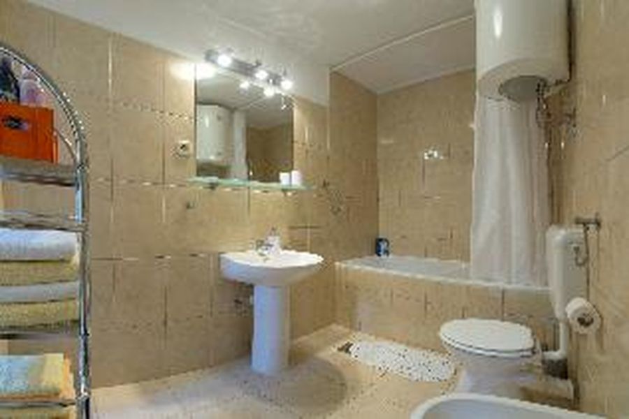 photo-1