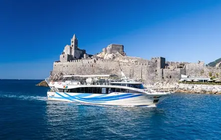Passeio de barco guiado por Porto Venere, Monterosso e Vernazza