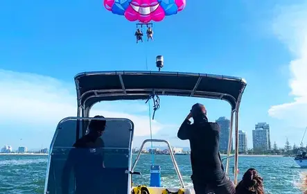 Gold Coast Jet Ski Safari + Parasail Combo: 90 minutos