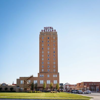 hotel settles in big spring tx