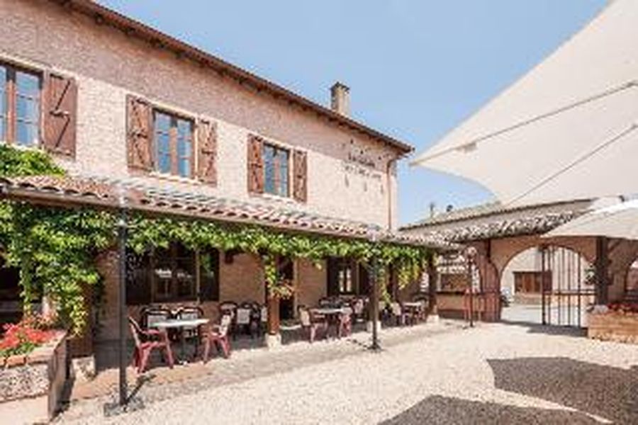 photo-1