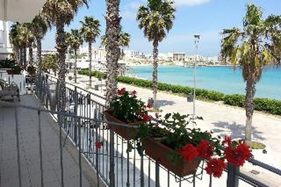 photo-0