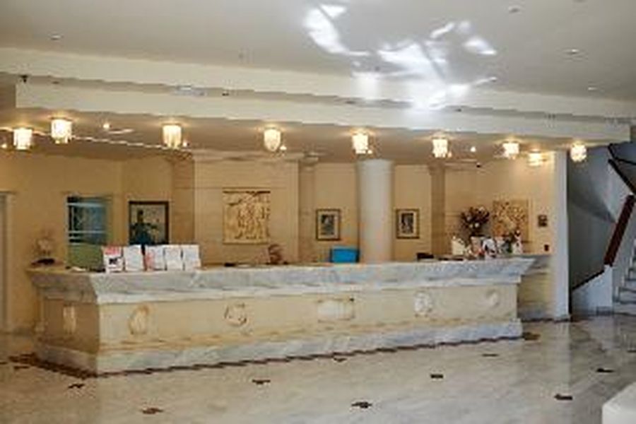 photo-1