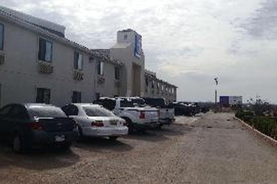 photo-1